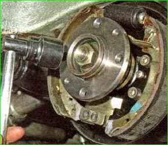 Как заменить подшипник заднего колеса Лада Приора