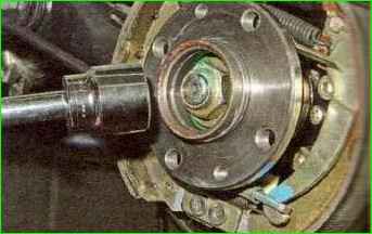 Как заменить подшипник заднего колеса Лада Приора