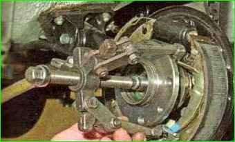 Как заменить подшипник заднего колеса Лада Приора