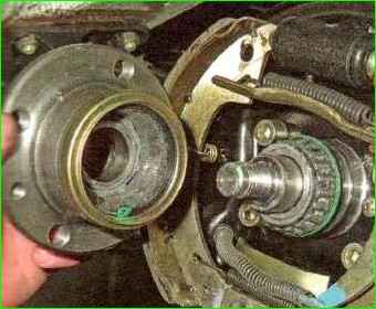 Как заменить подшипник заднего колеса Лада Приора