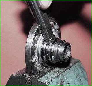 Замена подшипника передней ступицы