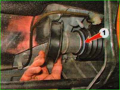 Lenkgetriebemanschette aus- und einbauen