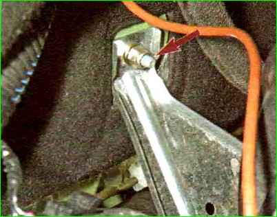 Aus- und Einbau des Lenkmechanismus