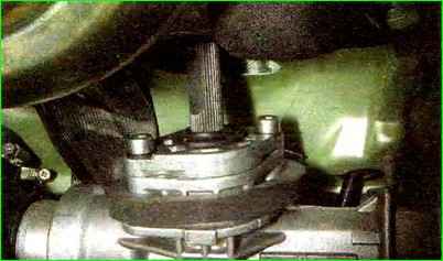 Aus- und Einbau des Lenkmechanismus