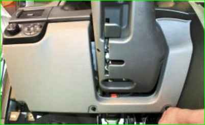 Рульдің электрлік бағанасын алу және орнату