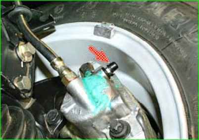 Прокачка гидропривода тормозов 