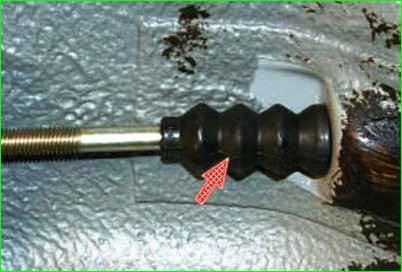 Ремонт рычага стояночного тормоза