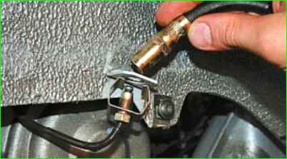 Замена тормозных шлангов и трубок