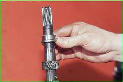 Demontage der Getriebeeingangswelle