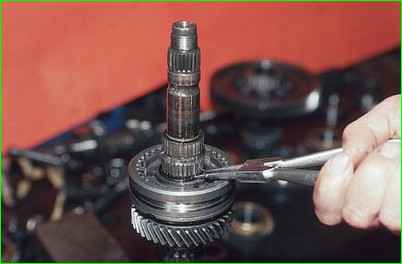 Demontage der Sekundärwelle