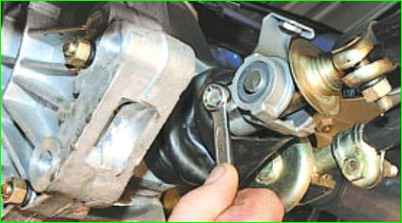 Снятие и установка коробки передач