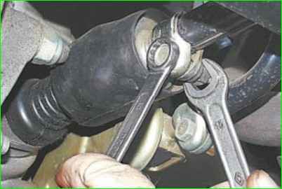 Регулювання приводу управління коробкою передач