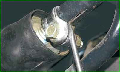 Регулювання приводу управління коробкою передач