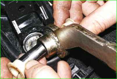 Зняття та розбирання приводу керування