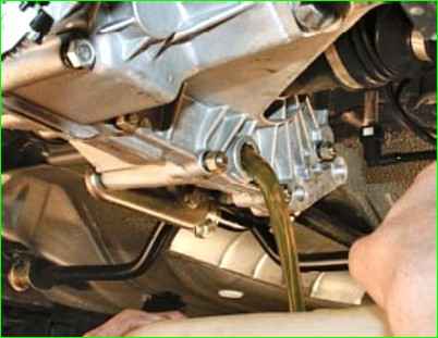 Замена масла в коробке передач