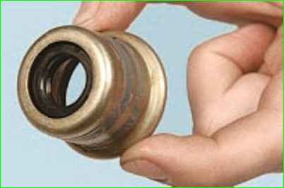 Ersetzen der Öldichtung der Schaltstange