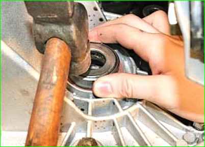 So ersetzen Sie Radantriebsdichtungen