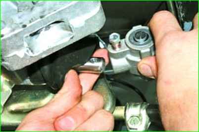 Ersetzen der Öldichtung der Schaltstange