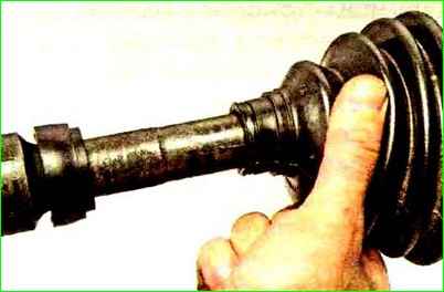 Entfernen des äußeren Scharniers