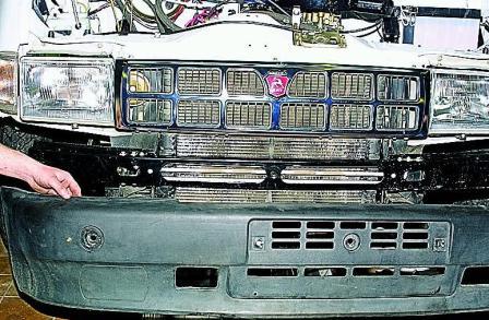 Снятие и установка бамперов автомобиля Соболь