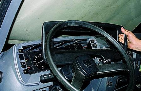 Снятие и проверка комбинации приборов автомобиля Соболь  