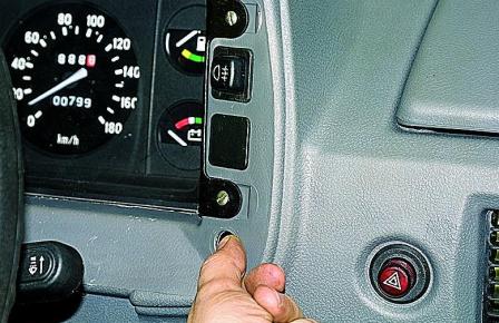 Снятие и проверка комбинации приборов автомобиля Соболь  