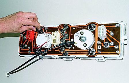 Снятие и проверка комбинации приборов автомобиля Соболь  