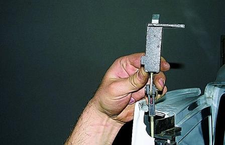 Снятие замков задней двери автомобиля Соболь