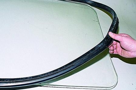 Замена стекол сдвижной двери и боковины автомобиля Соболь