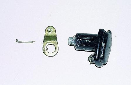 Снятие обивки и замка передней двери автомобиля Соболь