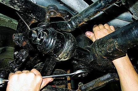 Ремонт маятниковых рычагов автомобиля Соболь