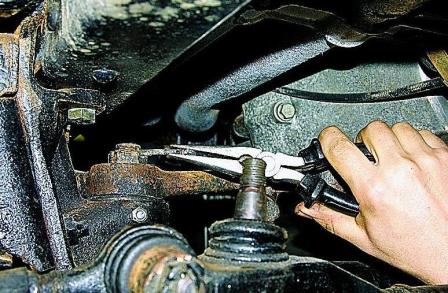 Ремонт маятниковых рычагов автомобиля Соболь