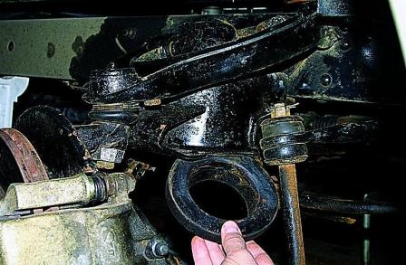 Замена пружины подвески автомобиля Соболь