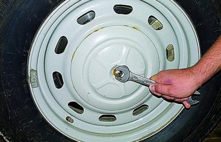 Регулировка подшипников ступиц колес автомобиля Соболь