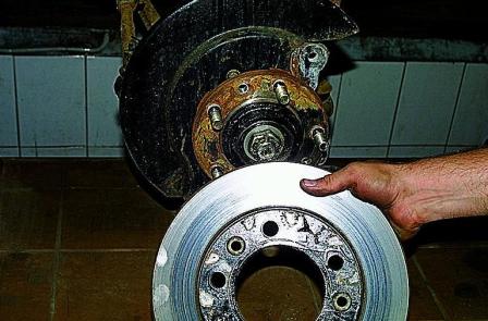 Замена подшипников и манжеты ступицы автомобиля Соболь