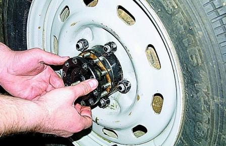 Снятие полуоси автомобиля Соболь