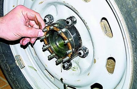 Снятие полуоси автомобиля Соболь