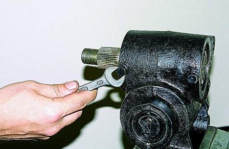 Регулировка рулевого механизма с гидроусилителем автомобиля Соболь