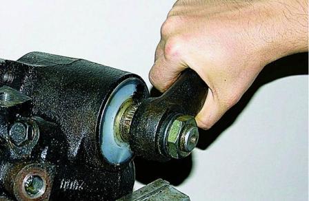 Регулировка рулевого механизма с гидроусилителем автомобиля Соболь