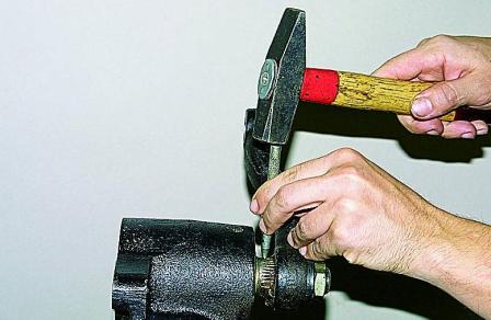 Регулировка рулевого механизма с гидроусилителем автомобиля Соболь