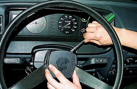 Снятие и разборка рулевой колонки автомобиля Соболь 