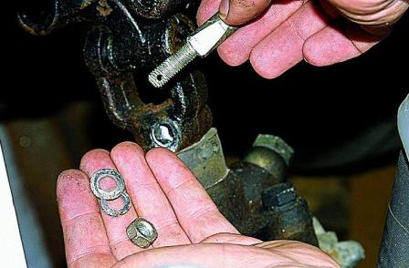 Снятие и разборка рулевой колонки автомобиля Соболь 