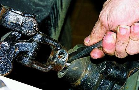 Снятие и разборка рулевой колонки автомобиля Соболь 