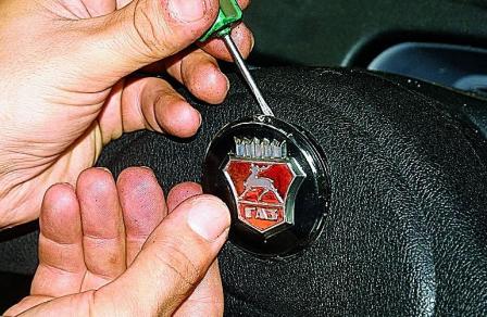 Снятие и разборка рулевой колонки автомобиля Соболь 