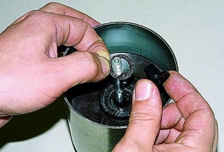 Доливка, замена масла и фильтра гидроусилителя руля автомобиля Соболь