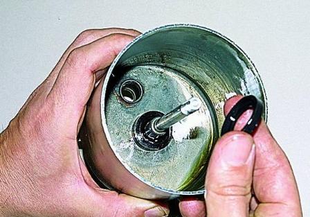 Доливка, замена масла и фильтра гидроусилителя руля автомобиля Соболь