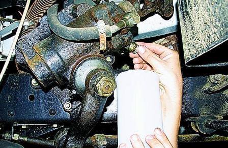 Доливка, замена масла и фильтра гидроусилителя руля автомобиля Соболь