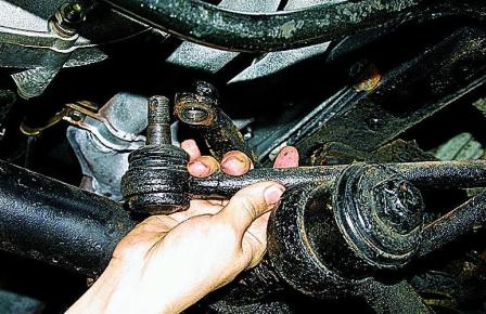 Замена рулевых тяг и их шарниров автомобиля Соболь