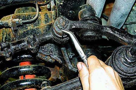 Замена рулевых тяг и их шарниров автомобиля Соболь