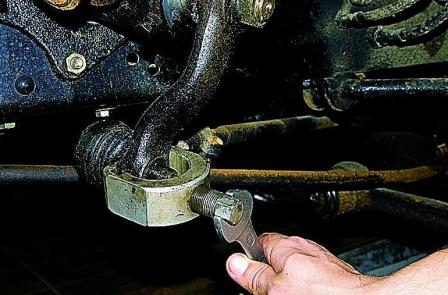 Замена рулевых тяг и их шарниров автомобиля Соболь